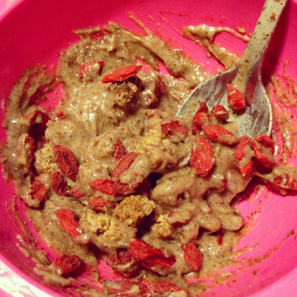 148744_530589683638130_173859557_n